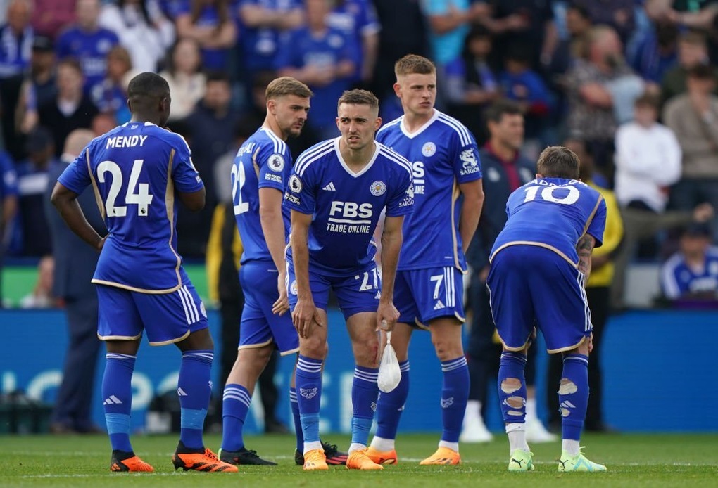 Man Utd đứng thứ 3, Man City thua, Leicester xuống hạng ở Premier League - 3 Man Utd đứng thứ 3, Man City thua, Leicester xuống hạng ở Premier League - 3