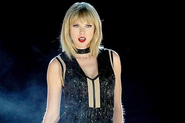 Tạp chí Forbes bình chọn Taylor Swift là nữ nghệ sĩ kiếm tiền “khủng” nhất thế giới
