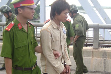 7 thanh niên cướp của trên đường mòn Hồ Chí Minh