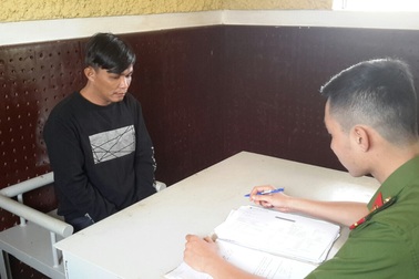 Hẹn hò qua mạng với một "người Mỹ", người phụ nữ mất gần 80 triệu đồng