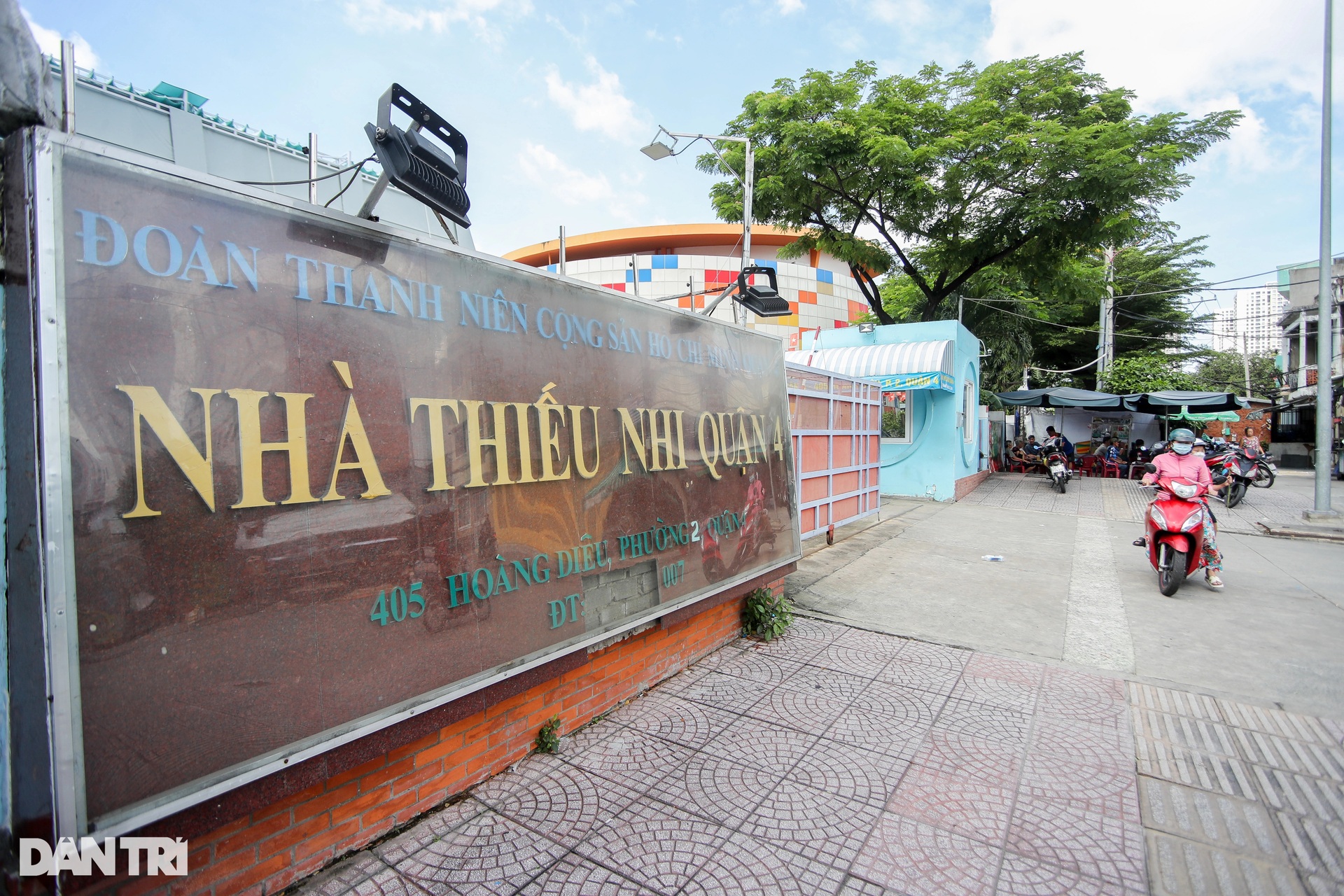 Hàng loạt địa phương ở TPHCM bắt đầu lắp đặt bảng tên phường mới - 19 Hàng loạt địa phương ở TPHCM bắt đầu lắp đặt bảng tên phường mới - 19