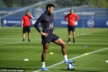 Nhật ký chuyển nhượng ngày 31/8: Neymar chính thức ở lại PSG
