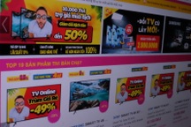 TV giảm giá "kịch sàn" trong bão dịch Covid-19
