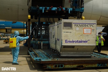 117.000 liều vắc xin đầu tiên sẽ được tiêm cho những ai?