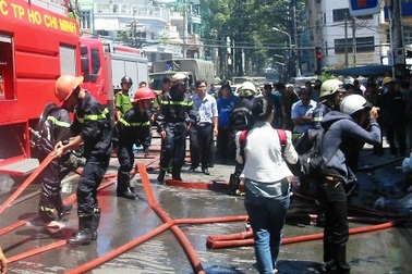 Kịp thời giải cứu cháu bé 11 tuổi bị kẹt trong đám cháy