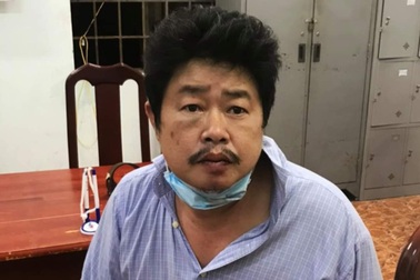 Tạm giữ hình sự "ma men" lái ô tô bỏ chạy khi gặp tổ tuần tra