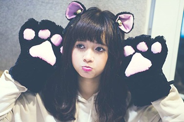 Mờ Naive hóa trang cô mèo nhí nhảnh cover “Mùa xa nhau”