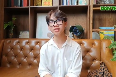 "Cậu bé Thị Mầu" Đức Vĩnh ngẫu hứng cover ca khúc của Hương Tràm