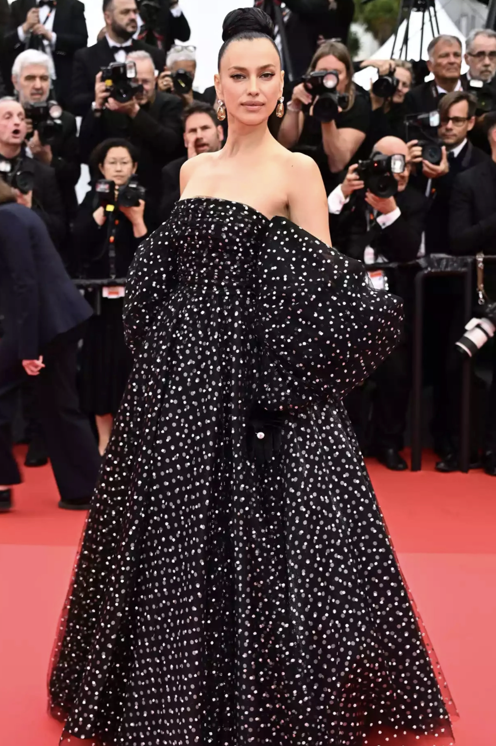 Nữ minh tinh Mỹ gây sốc tại thảm đỏ Cannes 2025, đứng đầu danh sách mặc xấu - 13 Nữ minh tinh Mỹ gây sốc tại thảm đỏ Cannes 2025, đứng đầu danh sách mặc xấu - 13