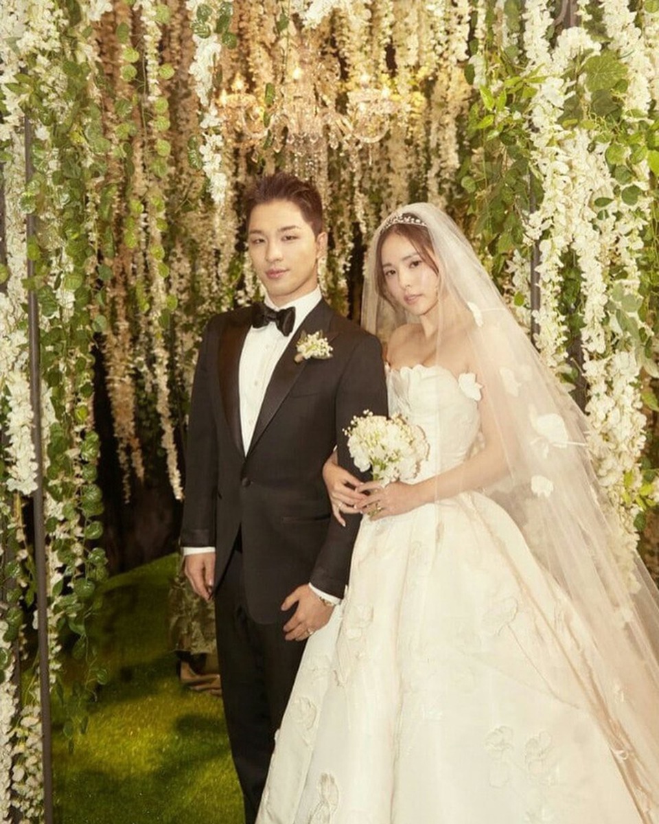 Taeyang của Big Bang gây sốt khi chia sẻ về siêu đám cưới 2 năm trước - 1 Taeyang của Big Bang gây sốt khi chia sẻ về siêu đám cưới 2 năm trước - 1