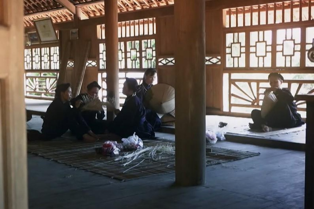 Nón lá cọ người Tày - Không chỉ là vật che mưa nắng - 12