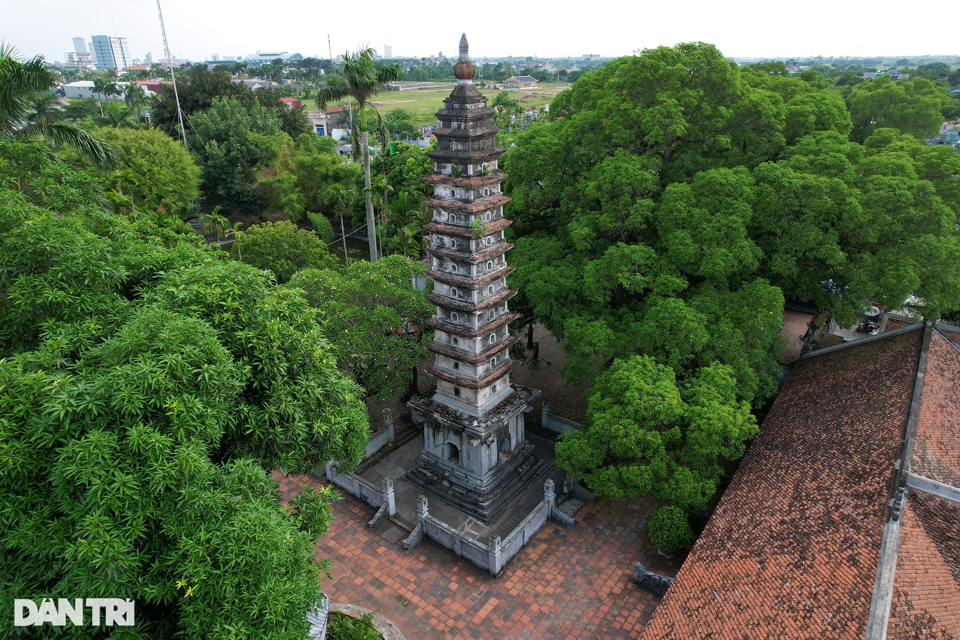 Những tòa tháp cổ cao nhất miền Bắc còn nguyên vẹn đến ngày nay - 1 Những tòa tháp cổ cao nhất miền Bắc còn nguyên vẹn đến ngày nay - 1