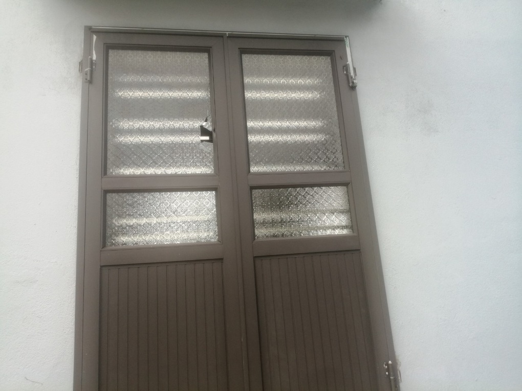 Bắt khẩn cấp nhóm côn đồ nổ súng vào nhà dân ở Hải Phòng - 1 Bắt khẩn cấp nhóm côn đồ nổ súng vào nhà dân ở Hải Phòng - 1