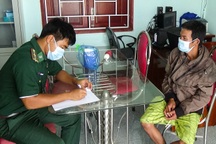 Cứu 2 thuyền viên ôm can nhựa lênh đênh trên biển suốt 8 tiếng