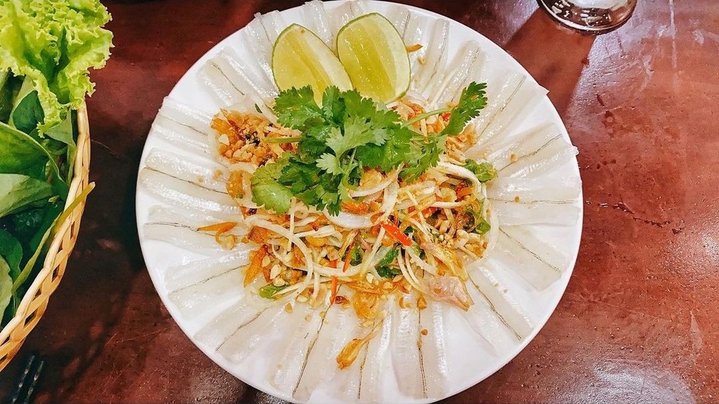 Hành trình ăn - chơi - nghỉ thú vị chỉ có ở Hồ Tràm - 1