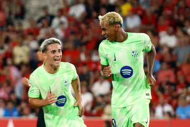 Lamine Yamal tỏa sáng, Barcelona thắng tưng bừng ở trận mở màn La Liga
