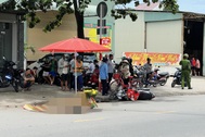 Thanh niên bị xe đầu kéo cán ở TPHCM, cố gượng dậy nhờ báo tin người thân