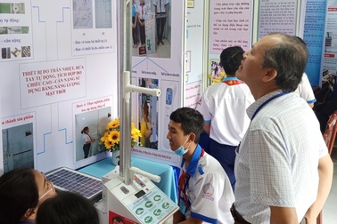 Học sinh sáng tạo sản phẩm phòng, chống dịch bệnh qua mùa Covid-19