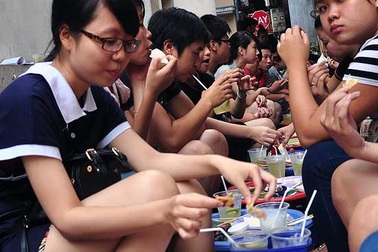 Ngõ ngách lên hương, hái tiền không cần ra phố lớn