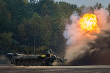 Xe tăng đặc biệt được Đức viện trợ cho Ukraine