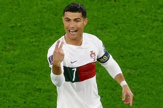 Thi đấu tệ hại ở World Cup 2022, Ronaldo bị chỉ trích