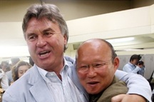 Tân HLV trưởng tuyển Việt Nam: Trợ lý Guus Hiddink và thầy của Park Ji Sung