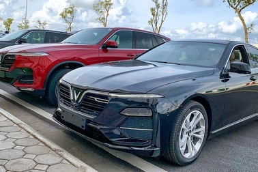 Giá xe ô tô đầu tháng 10 giảm cao nhất 60 triệu đồng