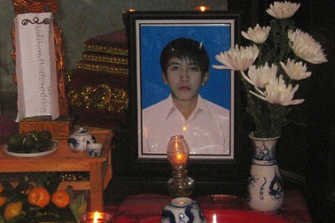 Bị đâm chết khi cố gắng đưa bạn đi cấp cứu