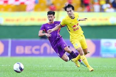 HA Gia Lai sa sút, HLV Kiatisuk có rời đội bóng phố núi?