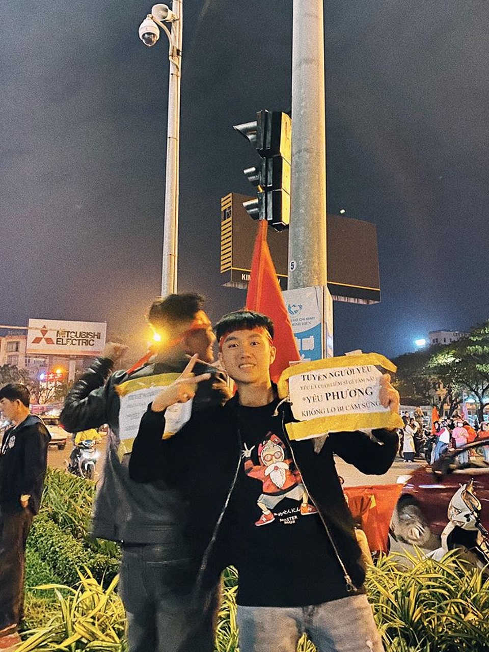 Những hình ảnh ăn mừng bá đạo sau chiến tích của U22 Việt Nam - 6 Những hình ảnh ăn mừng bá đạo sau chiến tích của U22 Việt Nam - 6