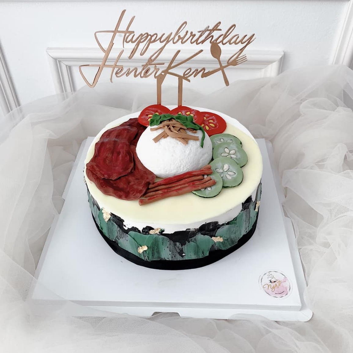 Những chiếc bánh kem hình con cá, con tôm, tô mì... sống động như thật - 10 Những chiếc bánh kem hình con cá, con tôm, tô mì... sống động như thật - 10