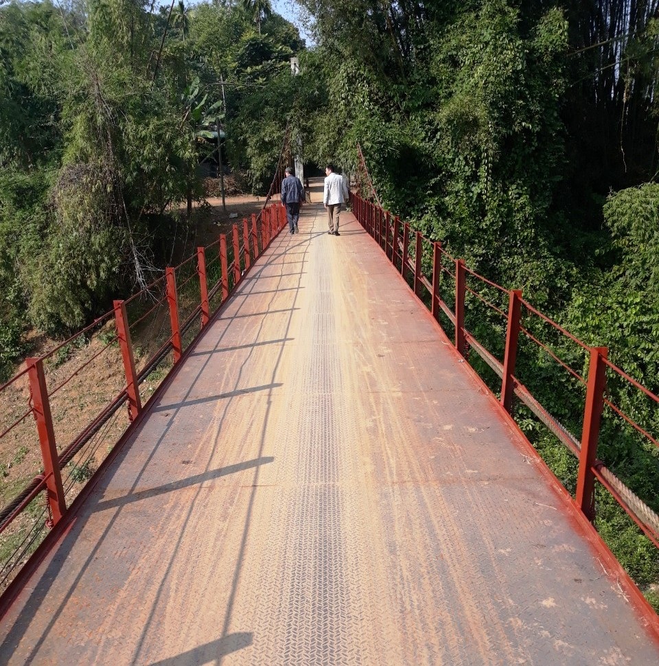 Sửa cầu treo cũ nát khiến dân “đánh cược” tính mạng qua sông sau phản ánh của báo Dân trí! - 5 Sửa cầu treo cũ nát khiến dân “đánh cược” tính mạng qua sông sau phản ánh của báo Dân trí! - 5