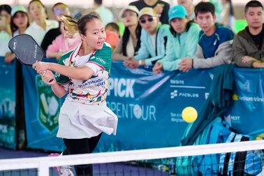 Sophia Phương Anh: "Muốn chơi giỏi pickleball phải tập kỹ thuật đánh đôi"