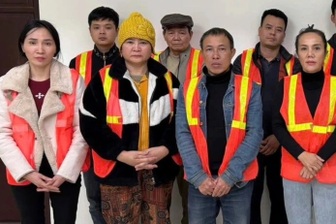 Cảnh sát hình sự Hà Nội tóm gọn ổ nhóm đánh bạc trên sông