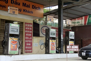 Cửa hàng bán xăng kém chất lượng bất ngờ đóng cửa