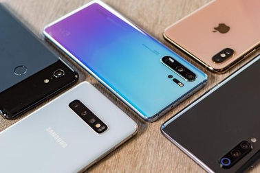 Bất chấp lệnh trừng phạt, Huawei vẫn bám đuổi “ngôi vương” trên thị trường smartphone