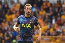 Harry Kane hét lương "siêu khủng" để đồng ý ở lại Tottenham