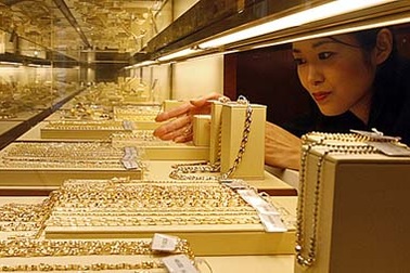 Giá vàng thế giới tuần tới sẽ tiếp tục rớt giá