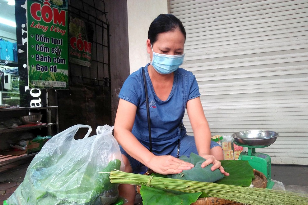Hà Nội: Thủa bán cả tạ cốm Vòng chỉ còn là hoài niệm... - 2 Hà Nội: Thủa bán cả tạ cốm Vòng chỉ còn là hoài niệm... - 2
