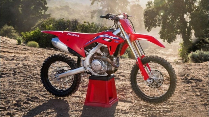 CRF450R mẫu xe địa hình nổi tiếng của Honda, vừa giới thiệu phiên bản giới hạn kỷ niệm 50 năm