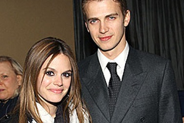 Cặp “sao” phim “Những kẻ thống trị” đã đính hôn