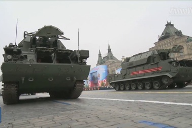 Cận cảnh dàn khí tài Nga phô diễn sức mạnh trong lễ duyệt binh