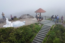 Nhìn lại 4 ngày tỷ phú Bill Gates và bạn gái ở Đà Nẵng du lịch