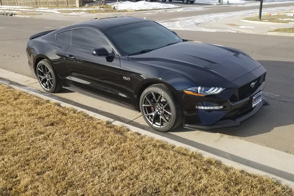 Nhân viên đại lý đâm hỏng xe Mustang của khách khi lái thử - 1 Nhân viên đại lý đâm hỏng xe Mustang của khách khi lái thử - 1