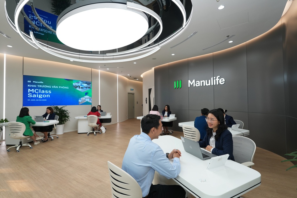 Manulife Vietnam zahlt in den ersten sechs Monaten des Jahres 2025 fast 4.000 Milliarden VND an Versicherungsleistungen – 3 Manulife Việt Nam chi trả gần 4.000 tỷ đồng quyền lợi bảo hiểm 6 tháng đầu năm 2025 - 3