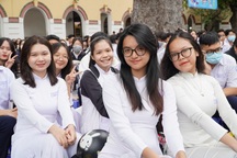 Tỷ lệ chọi vào lớp 10 năm 2024 ở TPHCM "trước giờ G": Dự báo tăng mạnh