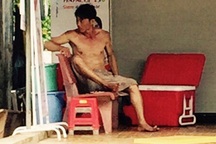 Kẻ nghi ngáo đá cởi áo đi quanh chợ, nhiều người không dám bán hàng