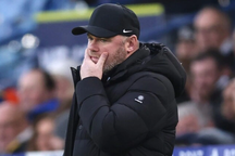 Wayne Rooney bị sa thải, thành tích làm HLV thảm họa