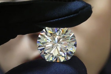 Chiêu thức “nâng đời” kim cương 
