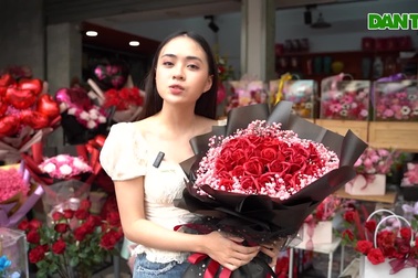 Gợi ý chọn hoa Valentine: Xu hướng năm nay tại chợ hoa Hồ Thị Kỷ